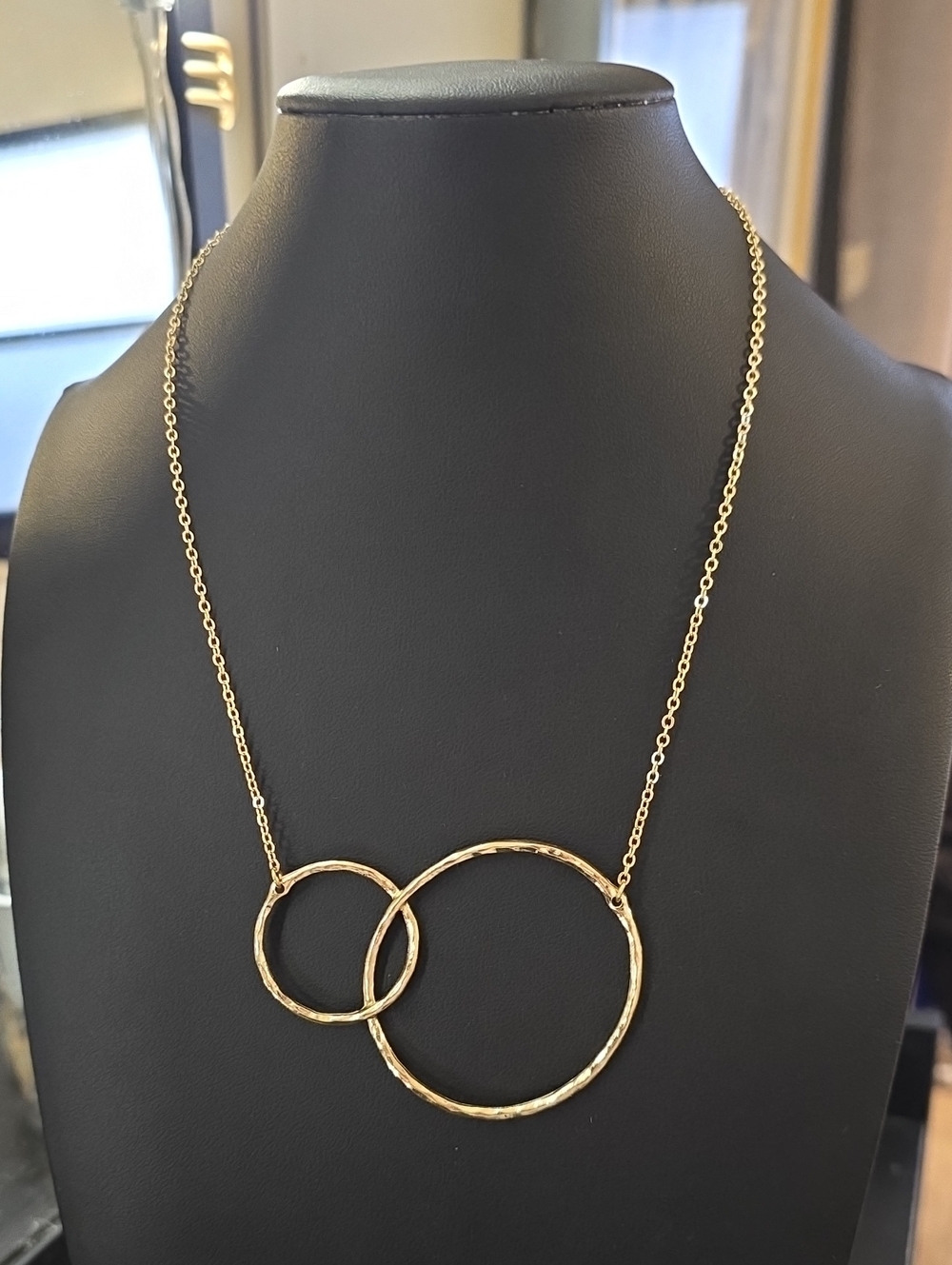 Gold Interlocking Circle Necklace - Women Jewelry